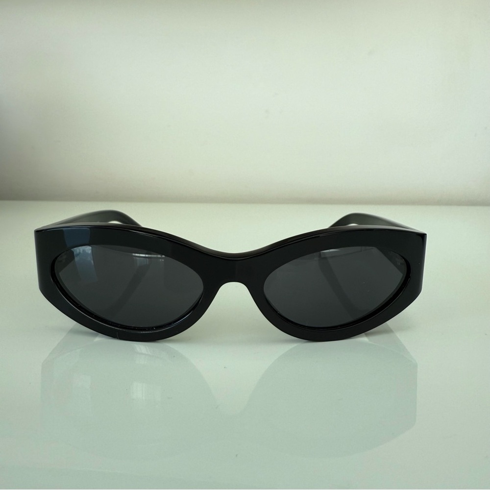 NEW!!! Celine Sunglasses CL40288I 01A Authentic Retail 585$ - Picture 3 of 7